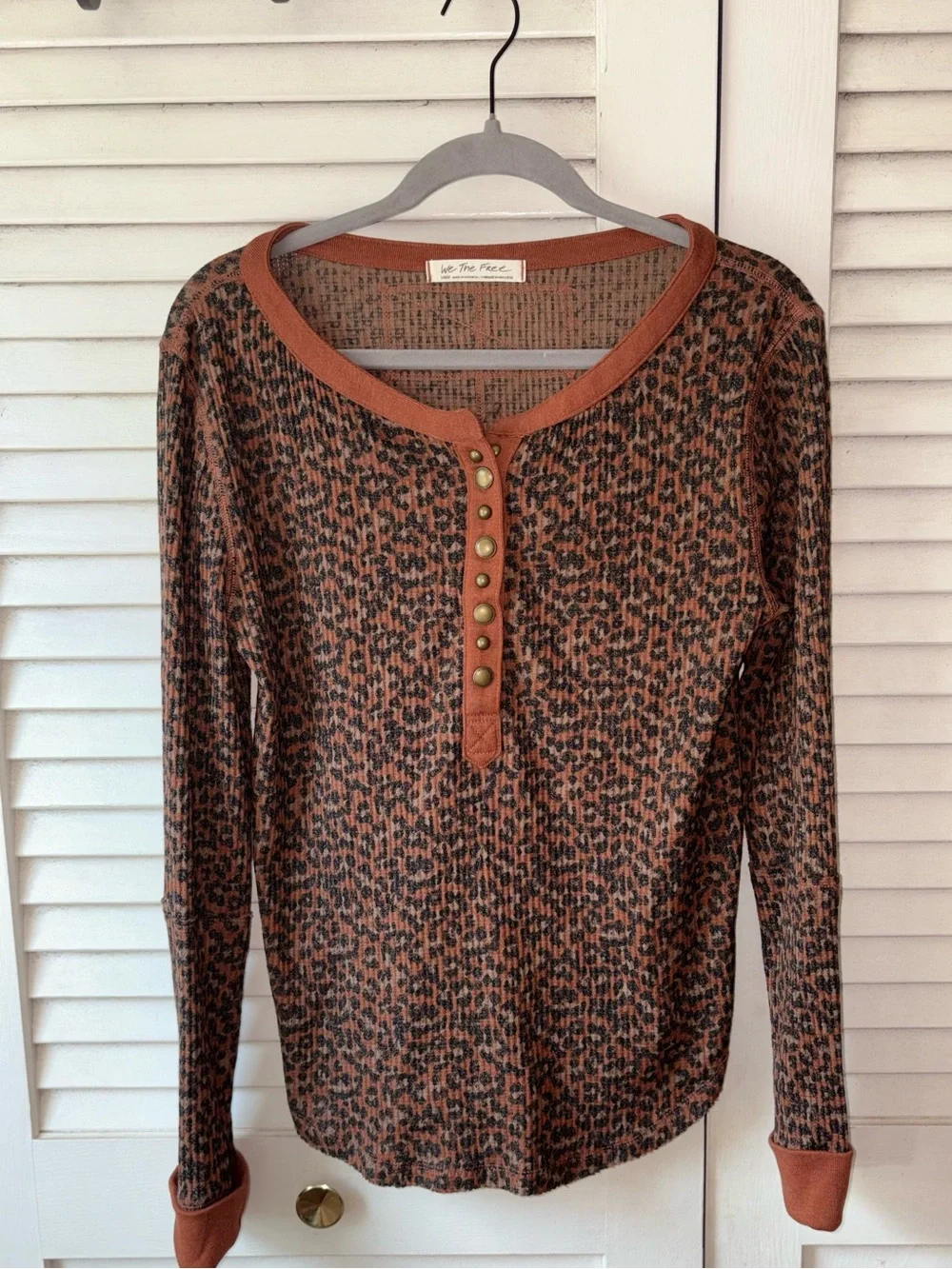 Free People We The Free First Kiss Thermal Henley Leopard Print Top Large